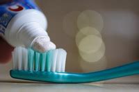 toothpaste in tagalog meaning|Kremang pansipilyo .